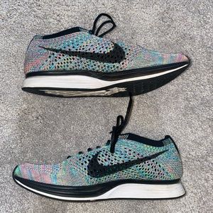 Nike Flyknit Racer